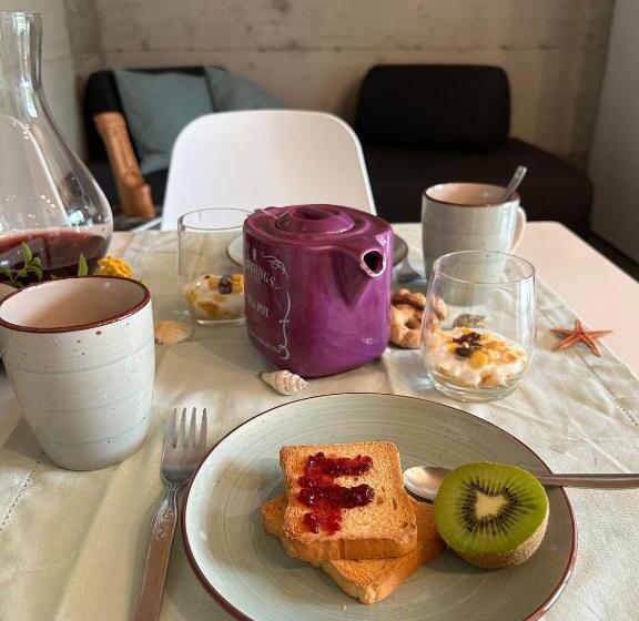 דירת חדר עם טרסה, Sa Guardia De Ferricci