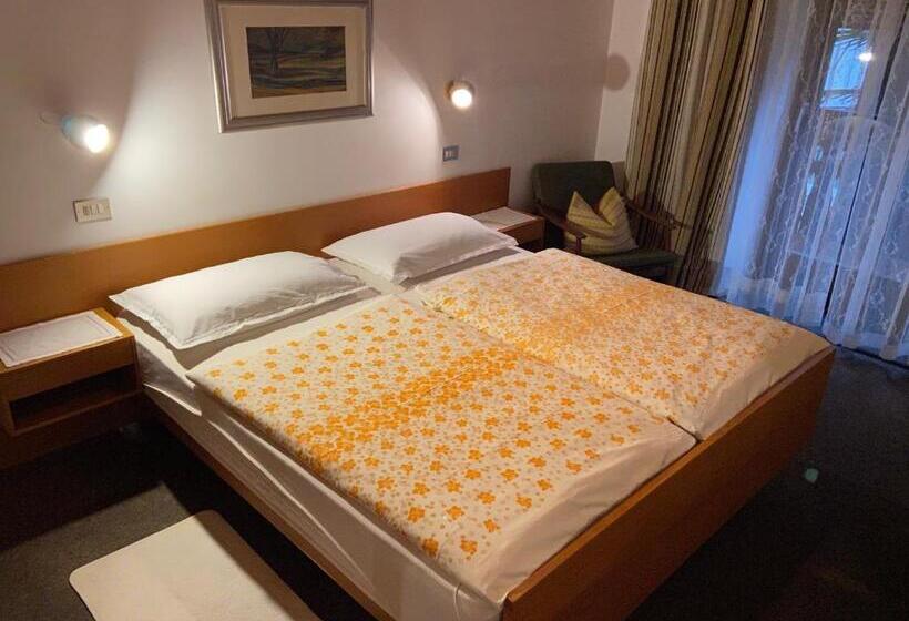 스탠다드 룸, Gasthof Albergo Ressmair