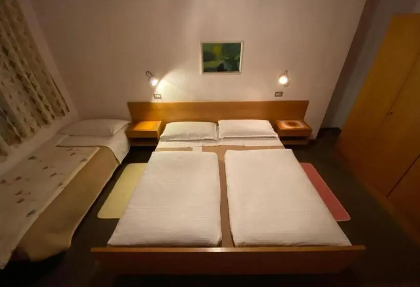スタンダードトリプルルーム, Gasthof Albergo Ressmair