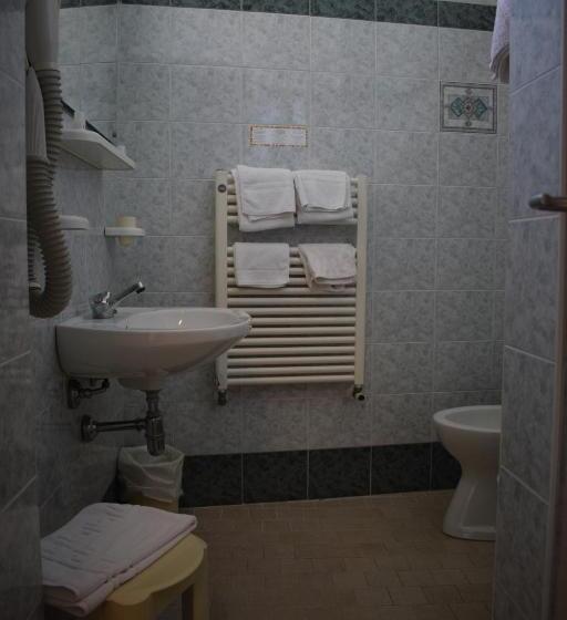 Deluxe Zimmer, Martinez