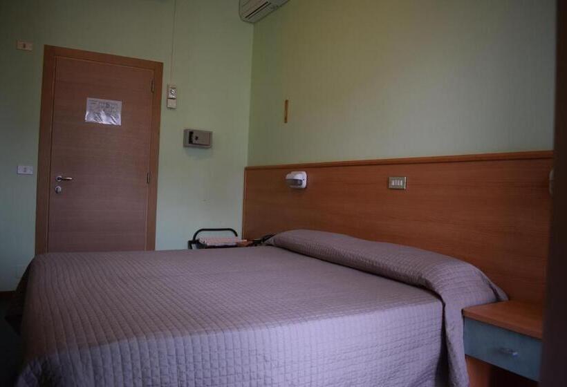 Standardzimmer, Martinez