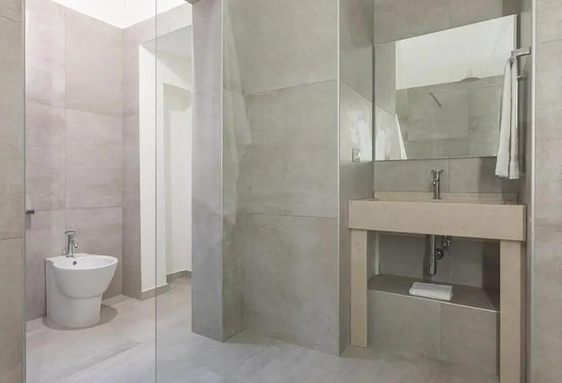 スーペリアールーム, Lucente Rooms & Suites