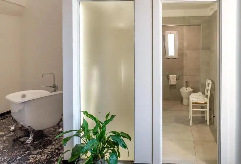 スーペリアールーム, Lucente Rooms & Suites