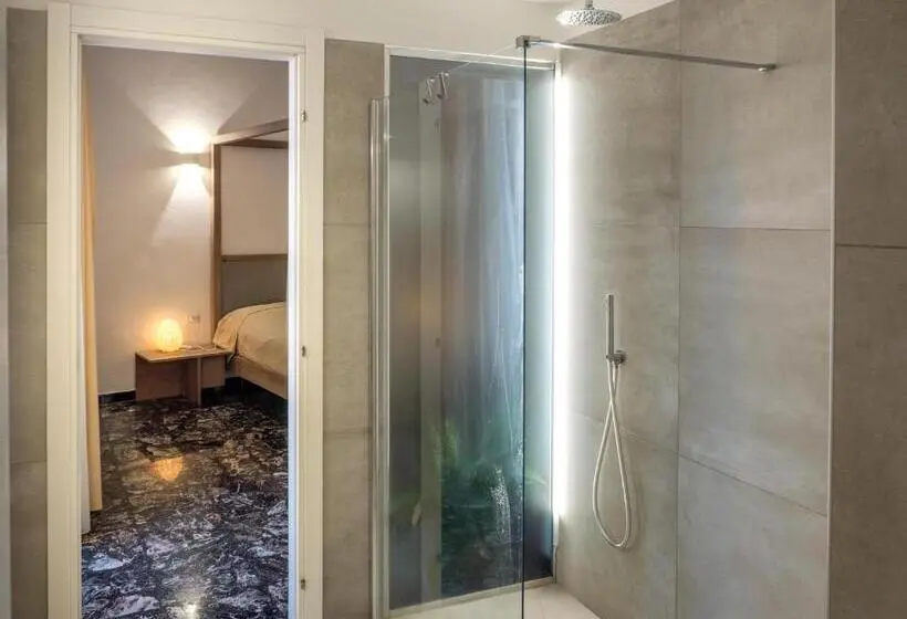 スーペリアールーム, Lucente Rooms & Suites