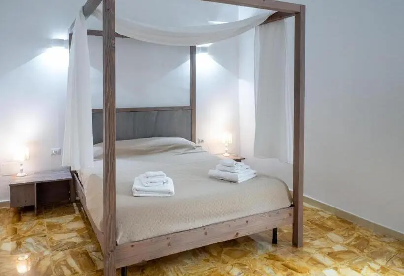 スタンダードルーム, Lucente Rooms & Suites