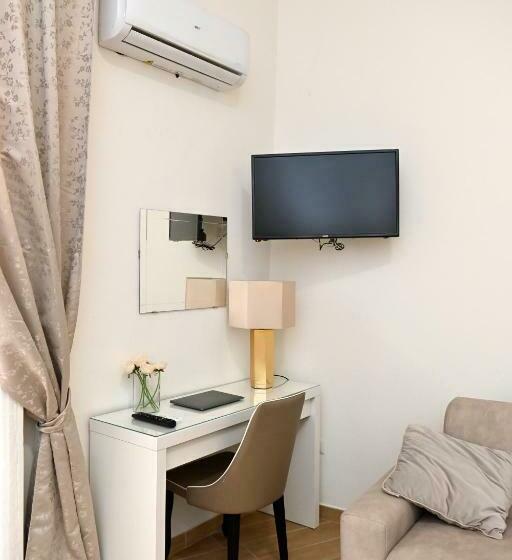 اتاق لوکس چهار تخته, Olimpia Residence