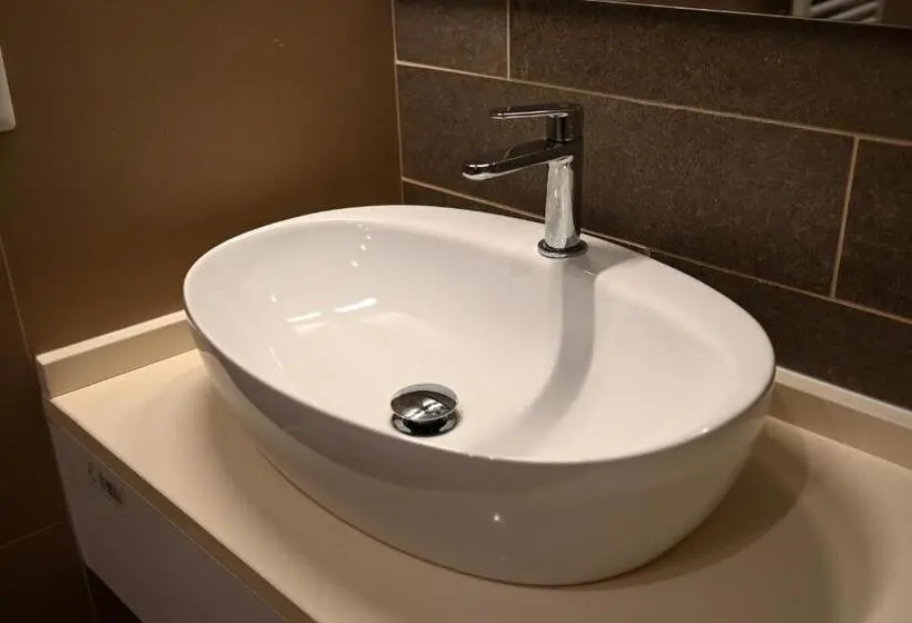اتاق لوکس, Olimpia Residence
