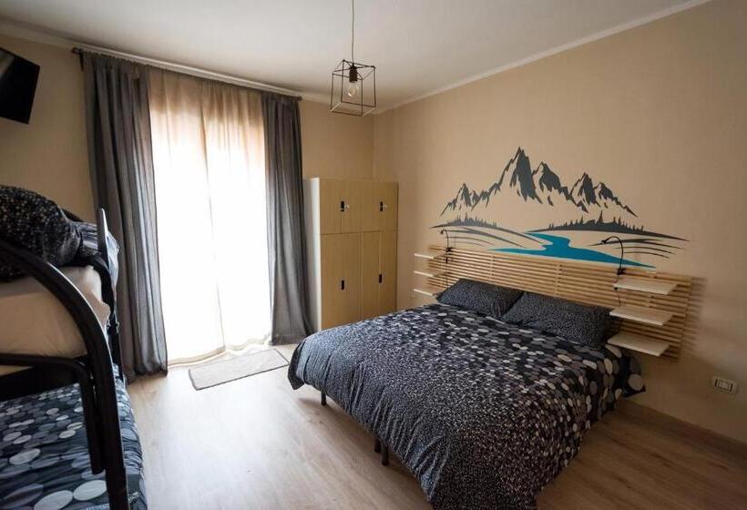 Standard room with outdoor bath, Snowake House