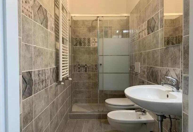 اتاق خانوادگی, Antica Catania B&b