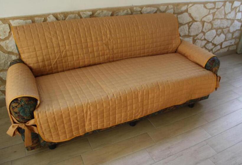 חדר סטנדרט לארבעה, B&b Borgo Pileri