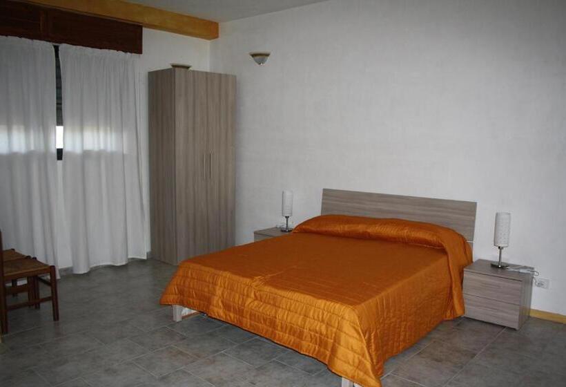 اتاق استاندارد چهار تخته, B&b Borgo Pileri