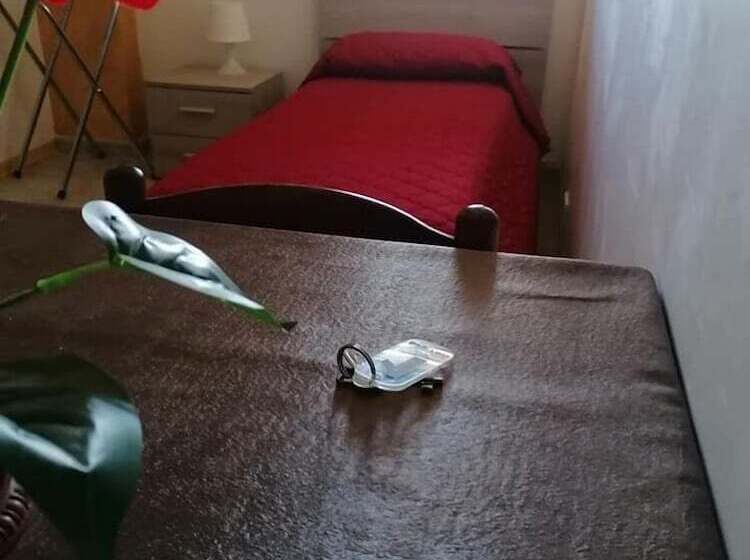 חדר סטנדרט לשלושה, B&b Borgo Pileri