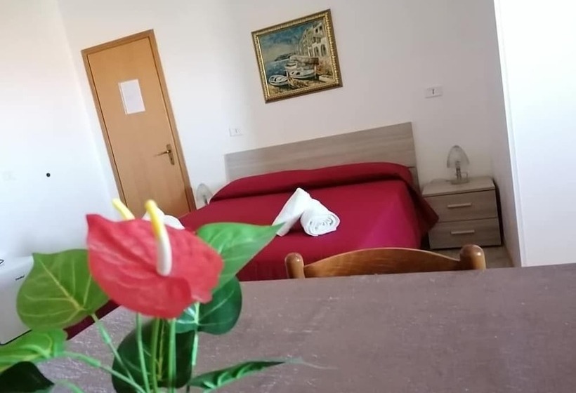 חדר סטנדרט לארבעה, B&b Borgo Pileri