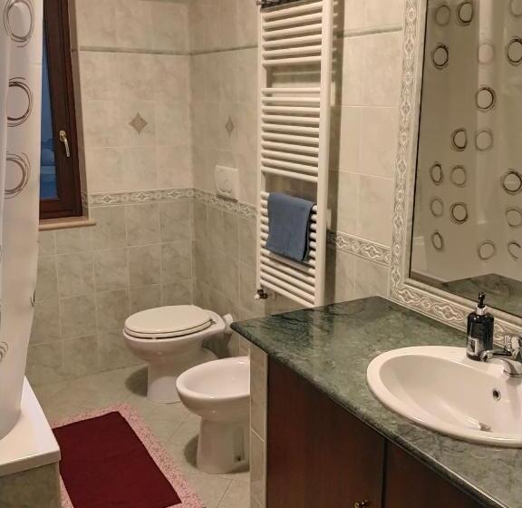 חדר משפחתי, B&b Casa Regina