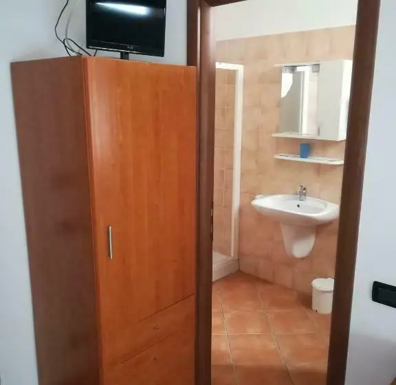 اتاق استاندارد یک نفره, B&b Ciampino