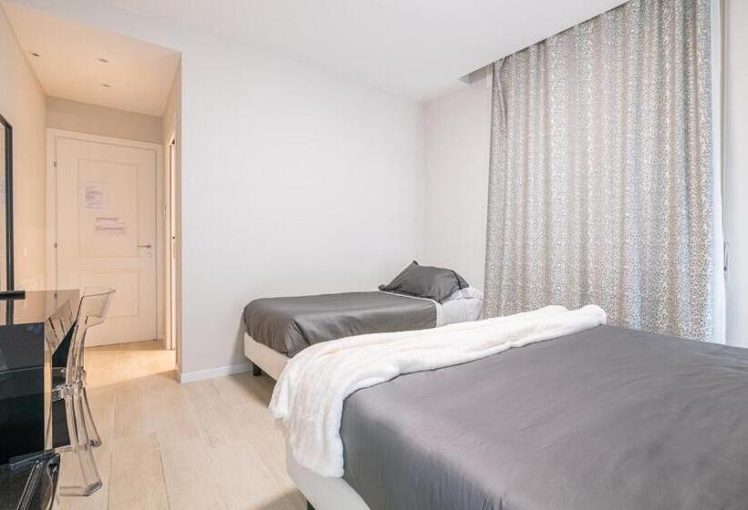 اتاق استاندارد سه نفره, B&b La Stella