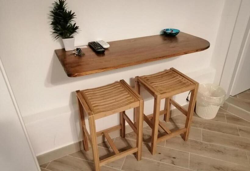 标准间, Tre Orologi