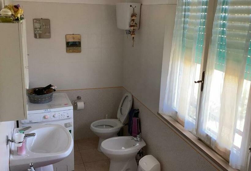 חדר סטנדרט לשלושה, B&b Casa Losea