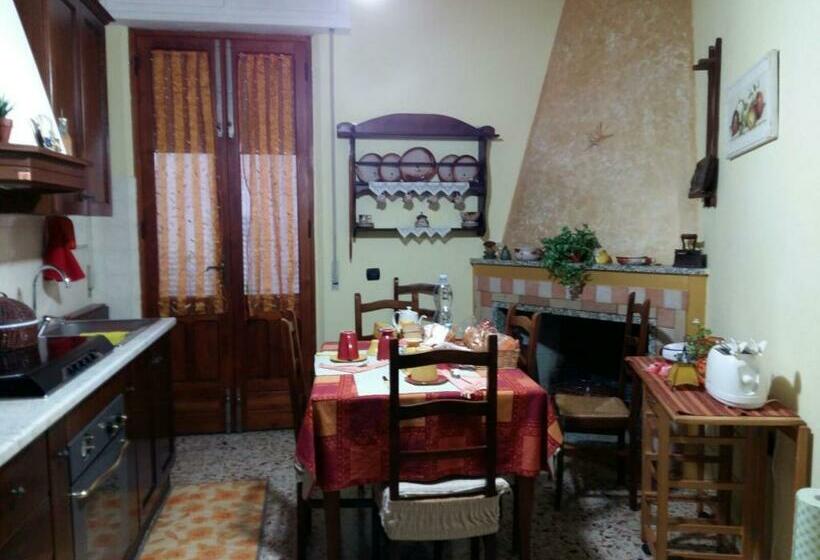 带共用浴室的标准房间, B&b Da Andreina