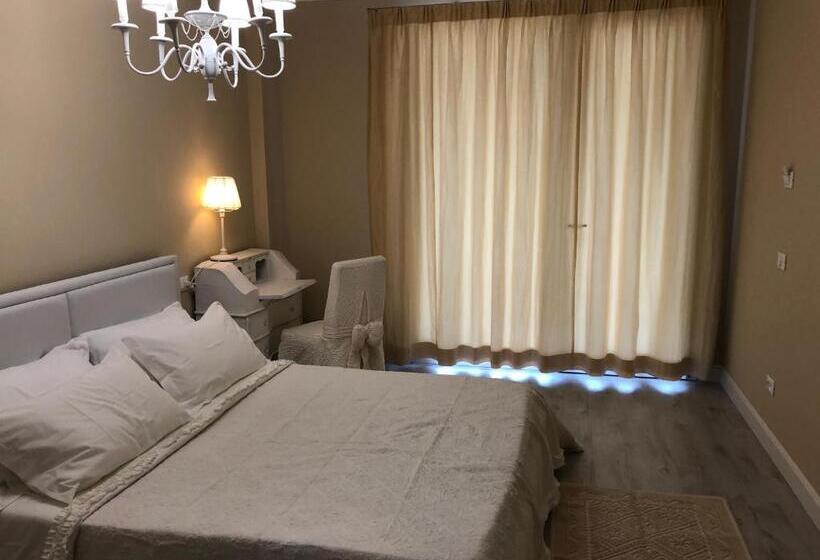 プールビュースタンダードルーム, B&b Da Patty