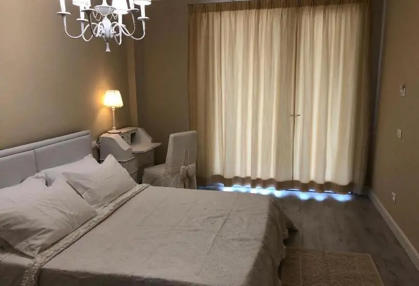 プールビュースタンダードルーム, B&b Da Patty