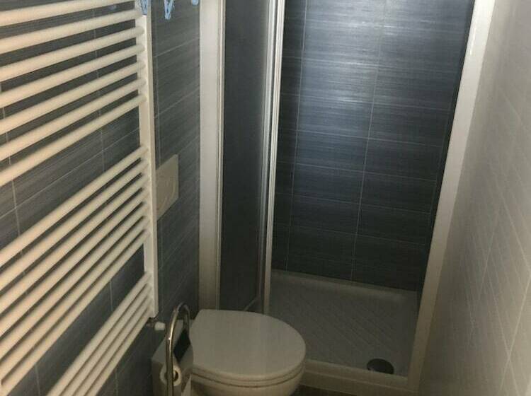 غرفة قياسية, B&b Tra Gli Ulivi