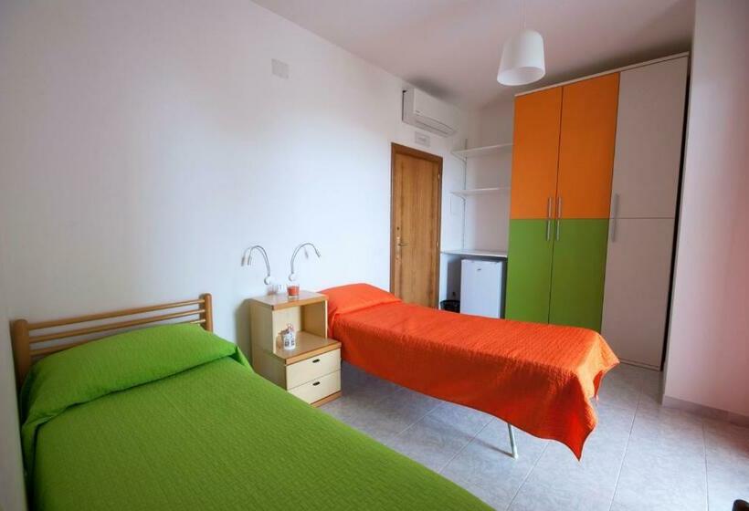 غرفة قياسية, B&b Tra Gli Ulivi