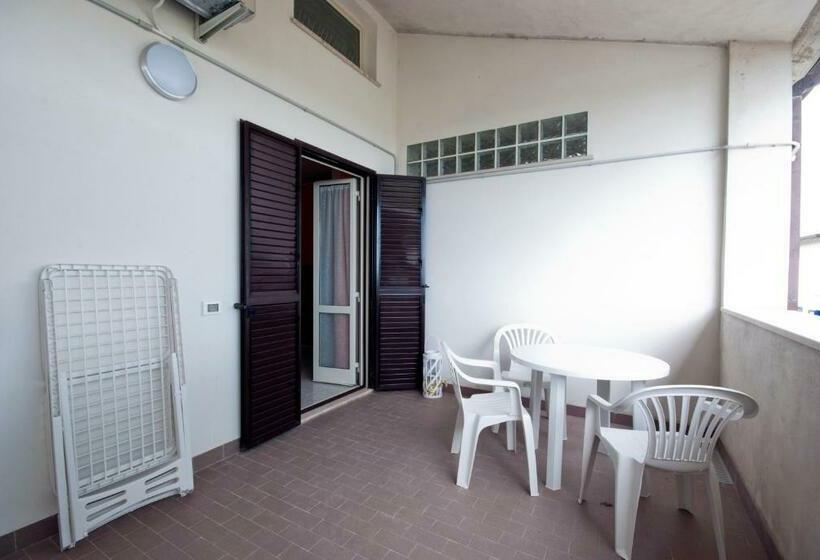 غرفة قياسية, B&b Tra Gli Ulivi