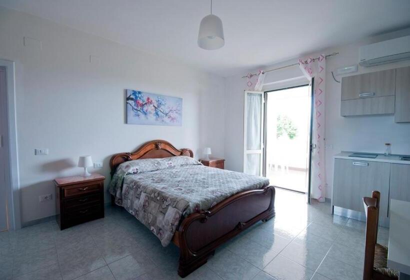 غرفة قياسية, B&b Tra Gli Ulivi