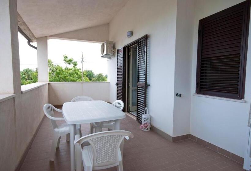 غرفة قياسية, B&b Tra Gli Ulivi