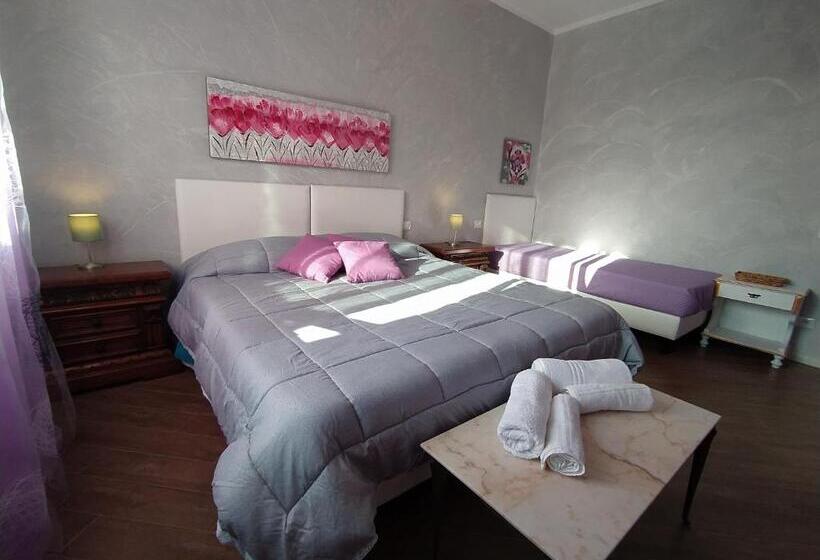 اتاق لوکس با چشمانداز باغ, La Bouganville B&b