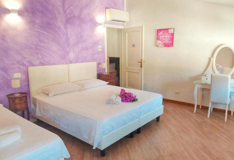 اتاق سوپریور سه تخته, La Bouganville B&b