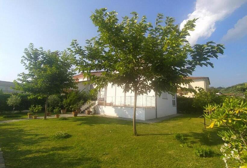 ویلای 1 خوابه با چشم‌انداز باغ, La Bouganville B&b