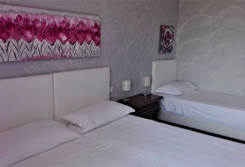 اتاق لوکس, La Bouganville B&b