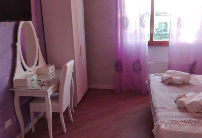 اتاق لوکس, La Bouganville B&b