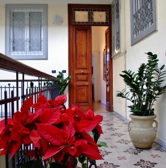 اتاق استاندارد سه نفره, L Una Di Notte