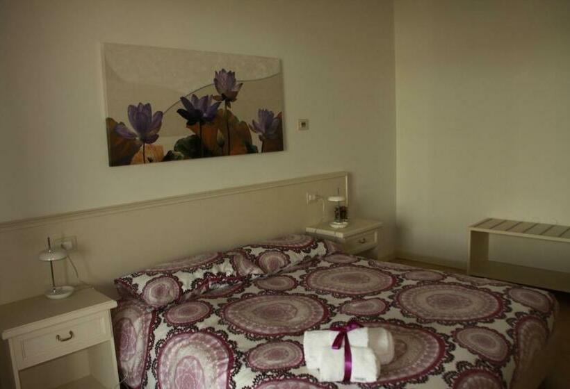 스탠다드 룸 호수 전망, Agriturismo Nonna Bettina