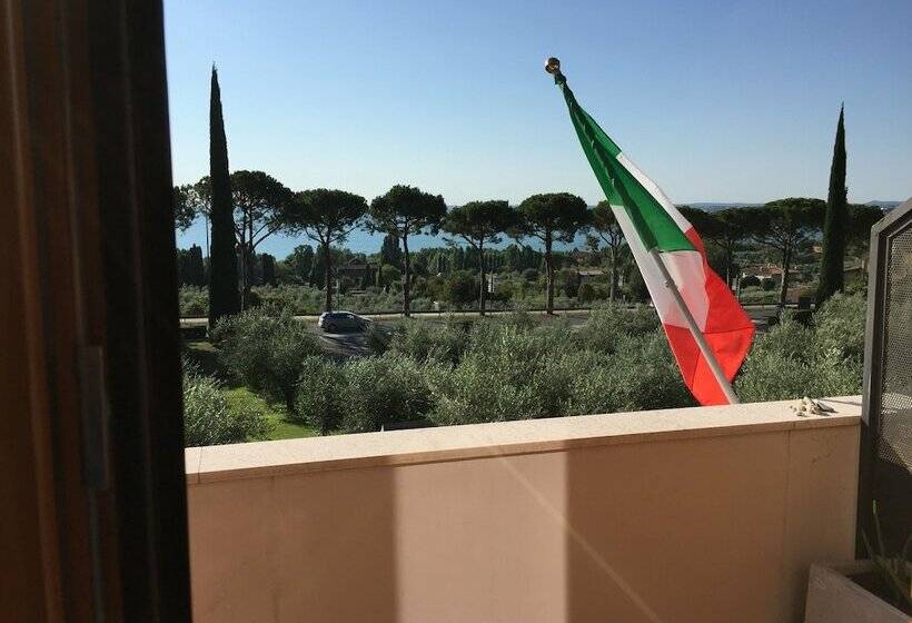 اتاق استاندارد با چشم‌انداز دریاچه, Agriturismo Nonna Bettina