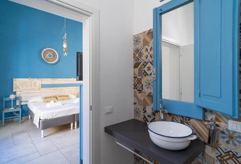 Standart Oda, Li Perrini Boutique B&b