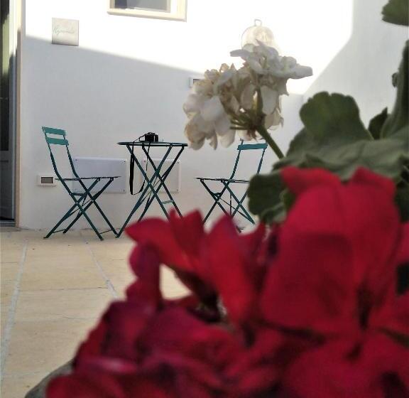 Basic Oda, Li Perrini Boutique B&b