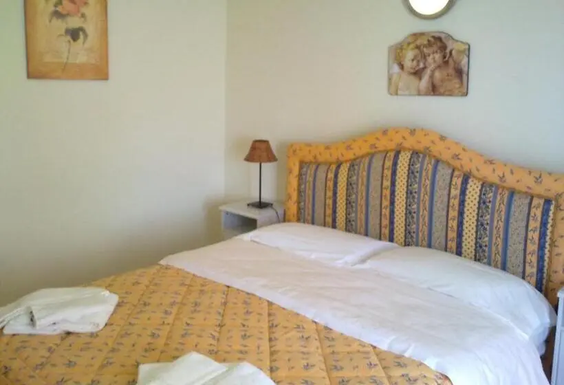 テラス付きスタンダードルーム, Locanda Maja B&b