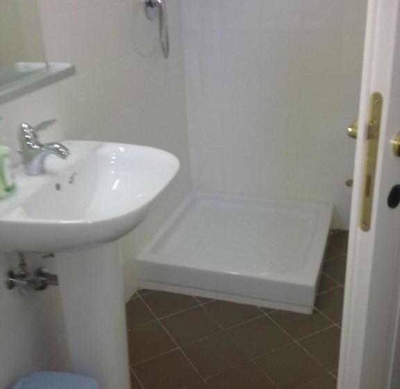 غرفة قياسية رباعية, Locanda Maja B&b