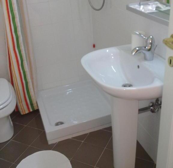 غرفة قياسية مع حمام خارجي, Locanda Maja B&b