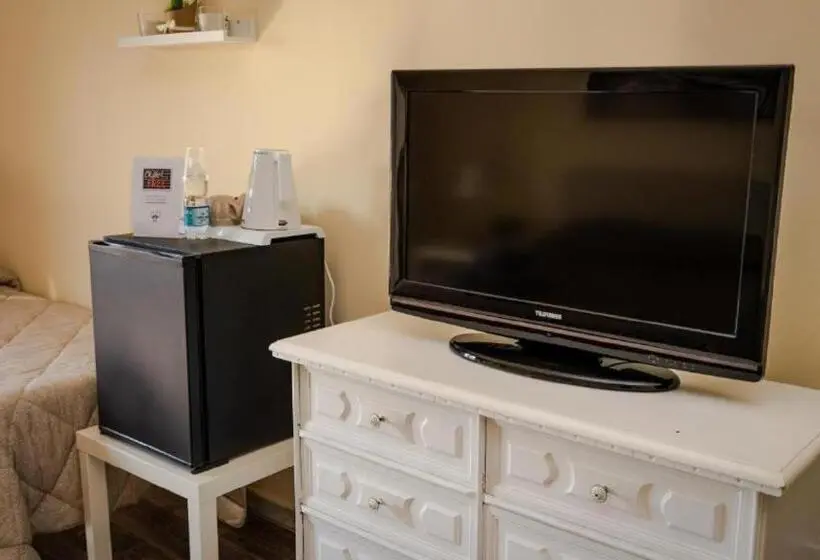 اتاق استاندارد چهار تخته, Cconforthotels R&b Semplici Emozioni Self Check In
