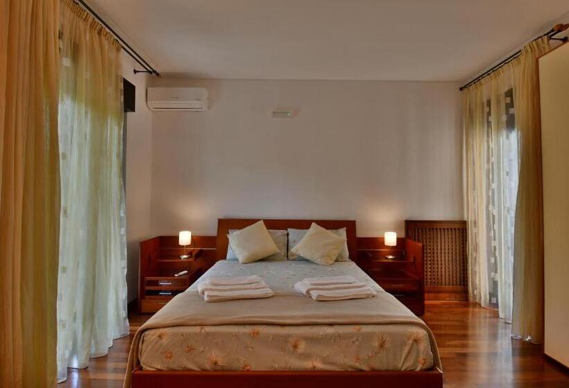 اتاق لوکس با تخت بزرگ, Amaranda B&b