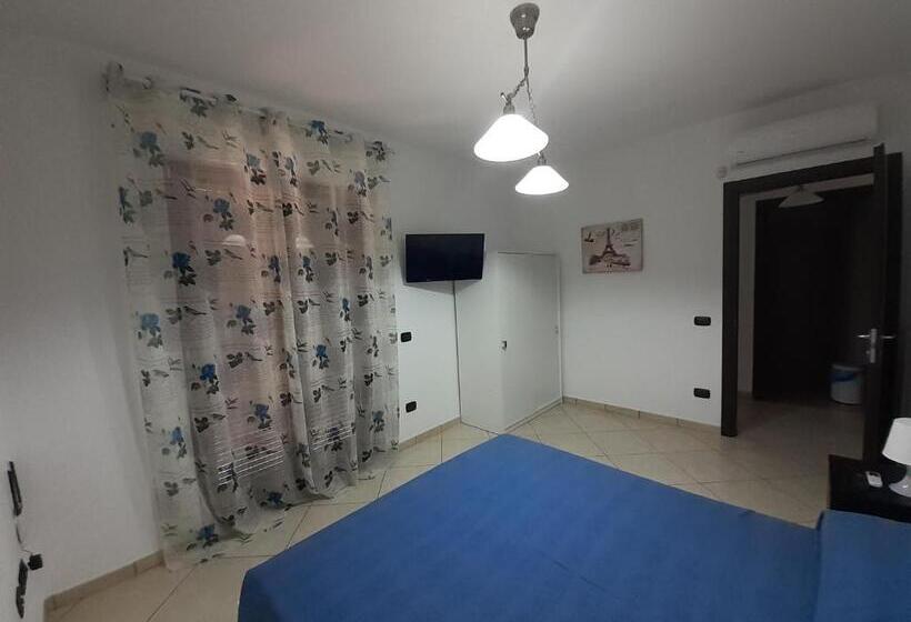 غرفة قياسية ثلاثية, La Maison Di Sara