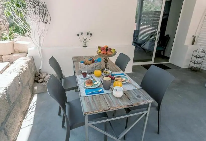سوییت لوکس, Naturarte Guesthouse