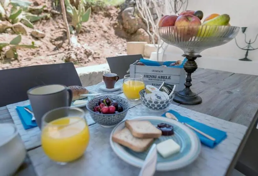 سوییت لوکس, Naturarte Guesthouse