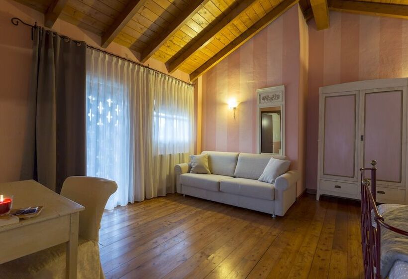 家庭套房, Tenuta Montezeglio