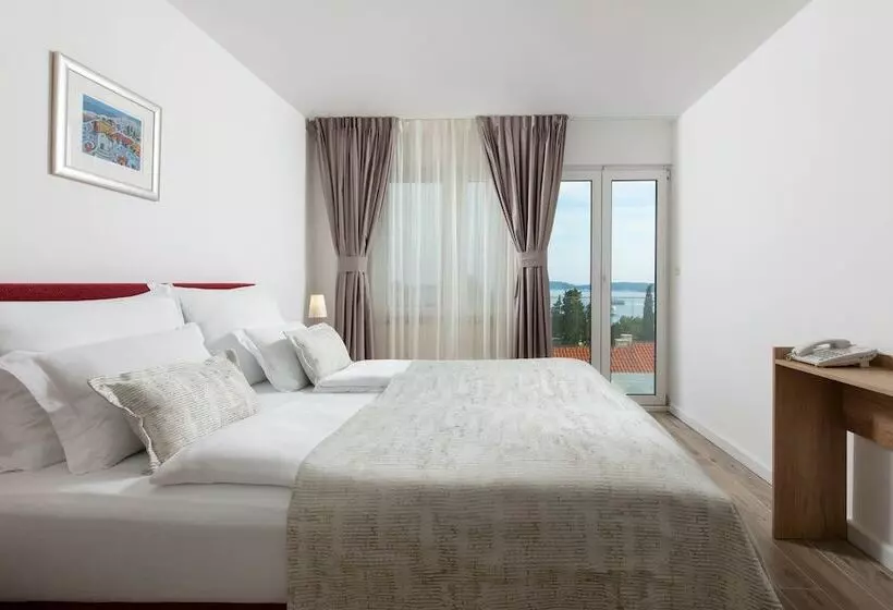 オーシャンビュースタンダードルーム, Aparthotel Pharia